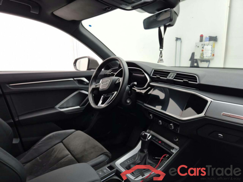 AUDI Q3 35 TFSI BUSINESS ED. S-TRONIC #3