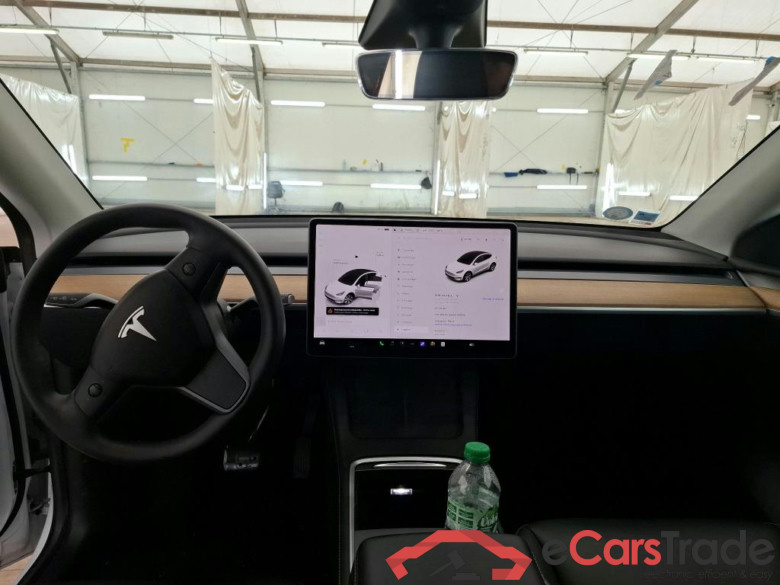 TESLA Model Y / 2020 / 5P / SUV Grand Autonomie Dual Motor AWD #6