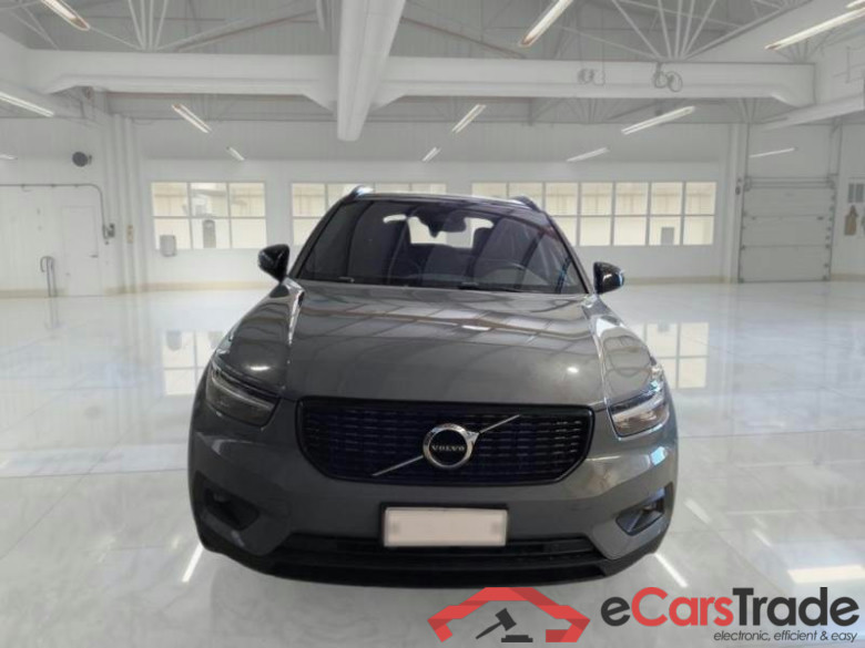 VOLVO XC40 / 2017 / 5P / SUV T5 PLUG-IN HYBRID AUTO RECHARGE R-DESIGN #6