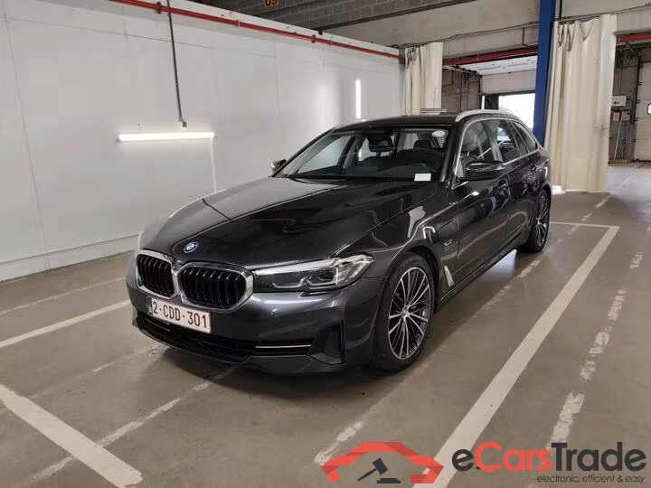 BMW 5 Reeks Touring 5 Reeks Touring 530e Auto (PHEV) 215kW/292pk  5D/P Auto-8