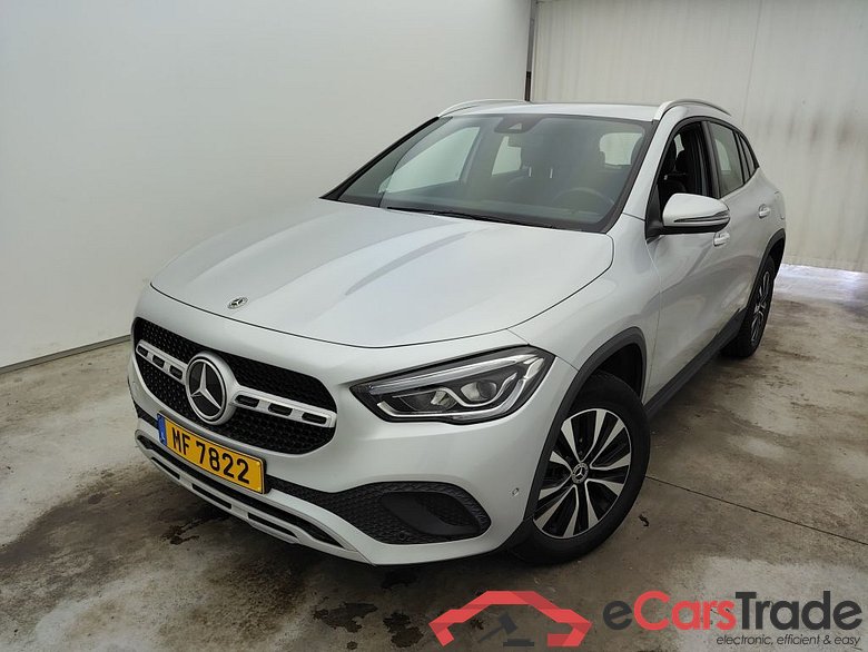 MERCEDES CLASSE GLA DIESEL - 2020 GLA 200 d 150 business Solution 5d Auto
