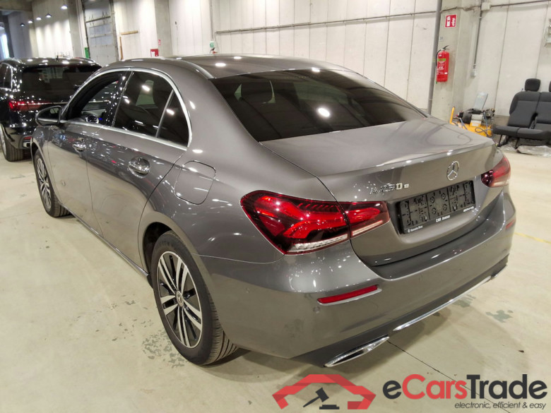MERCEDES-BENZ A-Klasse 1.3 A 250 E BUSINESS SOLUTION DCT #2