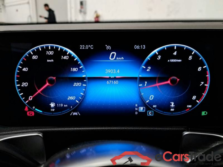 MERCEDES-BENZ GLB / 2019 / 5P / SUV GLB 200 AUTOMATIC PREMIUM #4