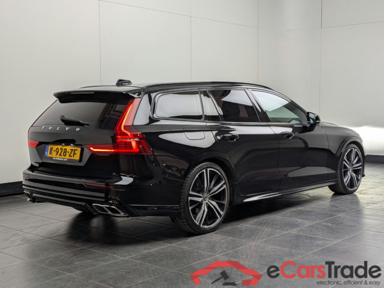 VOLVO V60 2.0 B3 R-Design #3