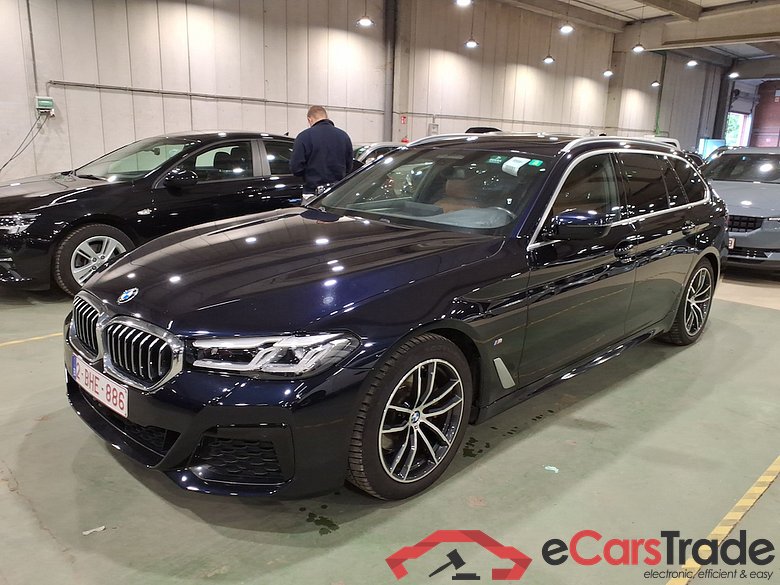 BMW 5 TOURING - 2020 520iA MHEV #1