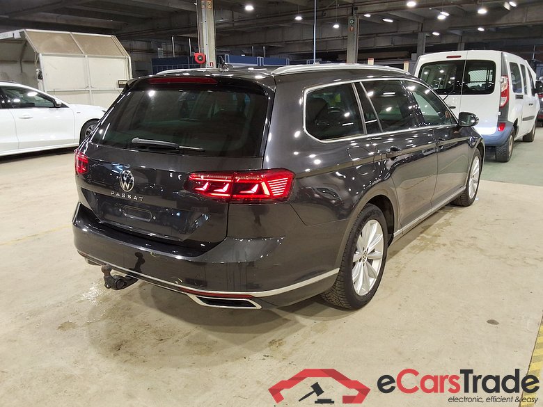 VOLKSWAGEN PASSAT VARIANT 2.0 TDI 90KW MSQ VARIANT ELEGANCE BUSINE #4