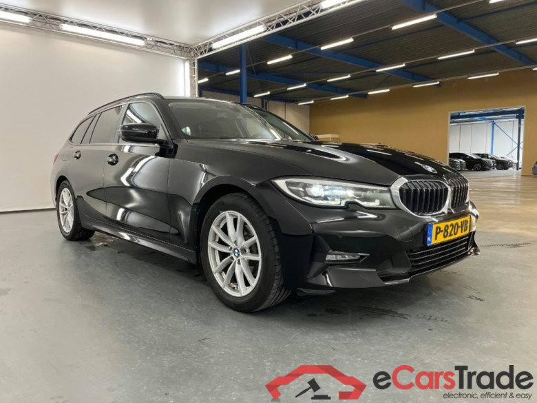 BMW 3-SERIE TOURING 318i Business Edition Plus #2