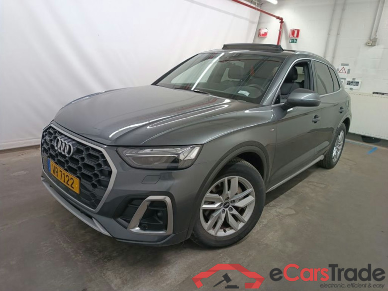 AUDI Q5 55 TFSIe 265 Quattro S line S tronic 5d #1