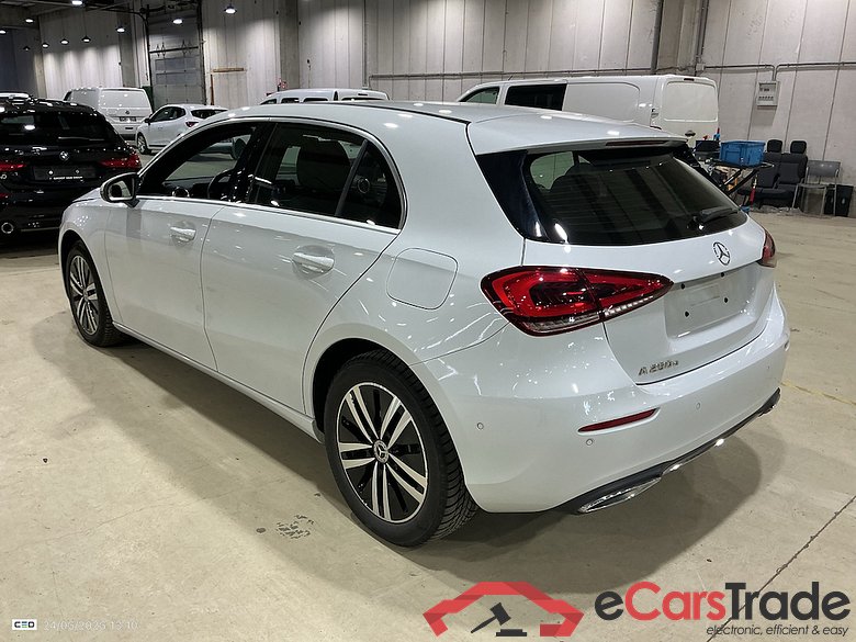 MERCEDES-BENZ A-CLASS 1.3 A 250 E DCT BUSINESS SOLUTION #3