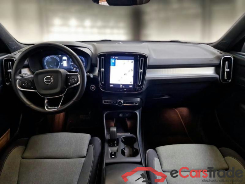 VOLVO XC40 / 2021 / 5P / SUV T4 RECHARGE PLUG-IN AUTO CORE #3