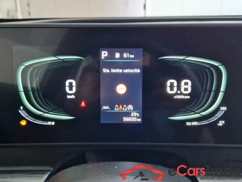 KIA SPORTAGE / 2021 / 5P / SUV 1.6 CRDI MHEV BUSINESS 2WD DCT #4