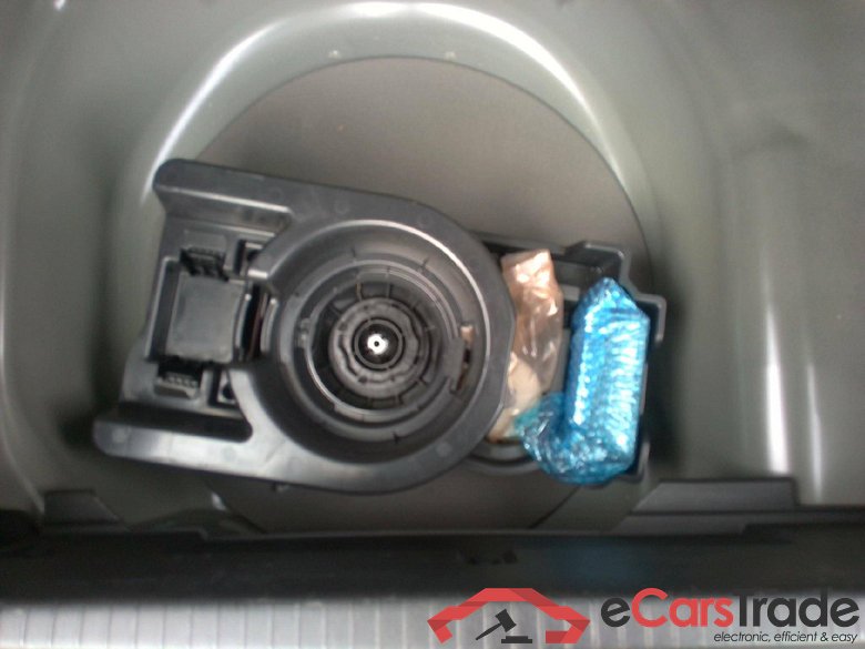 Peugeot 208 Allure 1.2L 100hp S&S (BVM6) #6