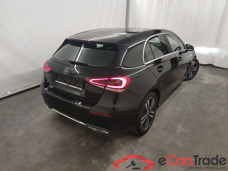 Mercedes-Benz A-Klasse A 180 Business Solution Aut. 5d #2