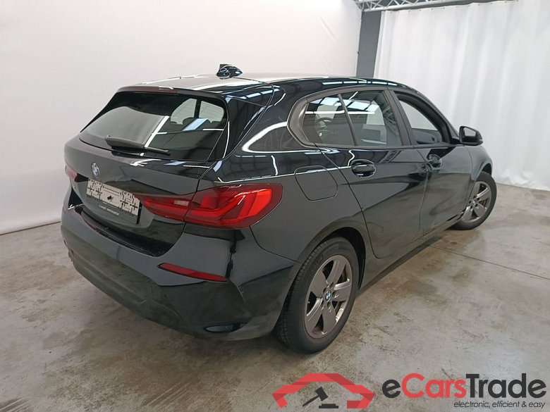 BMW 1 Reeks Hatch 118iA (100 kW) 5d #2
