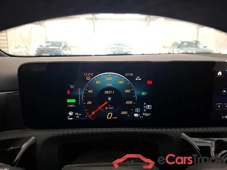 MERCEDES-BENZ Classe A Berline / 2018 / 4P / Berline A 250 e Business Line 8G-DCT #6