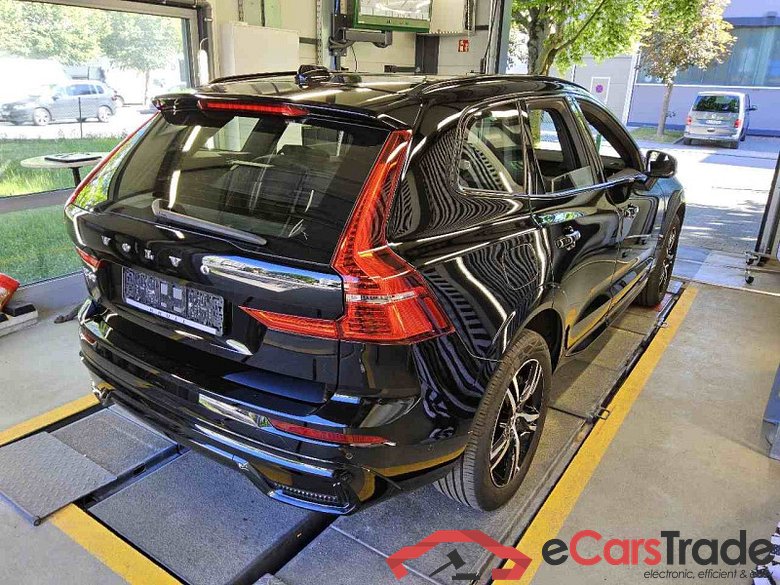 Volvo XC60 (03.2017->) DE - SUV5 B4 (Diesel) 2WD EU6d, R-Design Mild-Hybrid, (Facelift) 2021 - 2022 #3