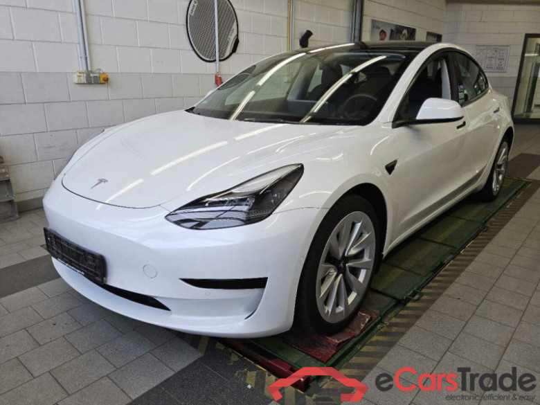 Tesla Model 3 Standard Range Plus 58 kWh RWD #1