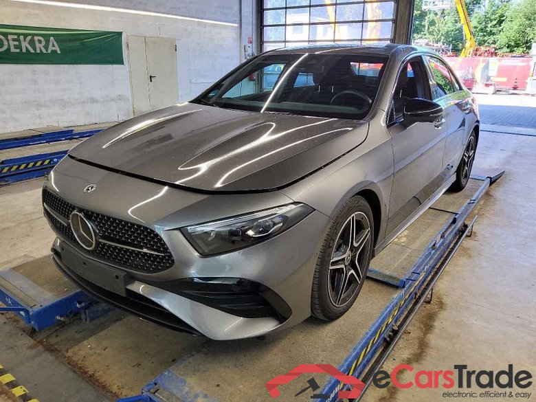 Mercedes-Benz A Limousine (BM 177)(08.2018->) DE - Lim4 A 200 EU6d, AMG Line, (Facelift) 2022 - 2024 #1