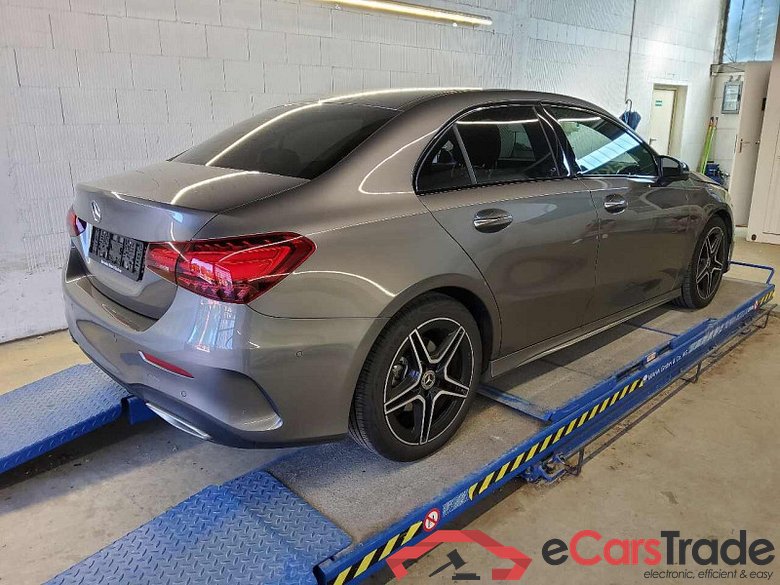 Mercedes-Benz A Limousine (BM 177)(08.2018->) DE - Lim4 A 200 EU6d, AMG Line, (Facelift) 2022 - 2024 #3