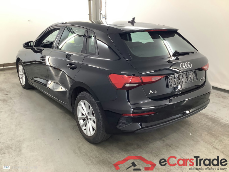 AUDI A3 BERLINE 1.5 TFSI 30 85KW URBAN EDITION #3