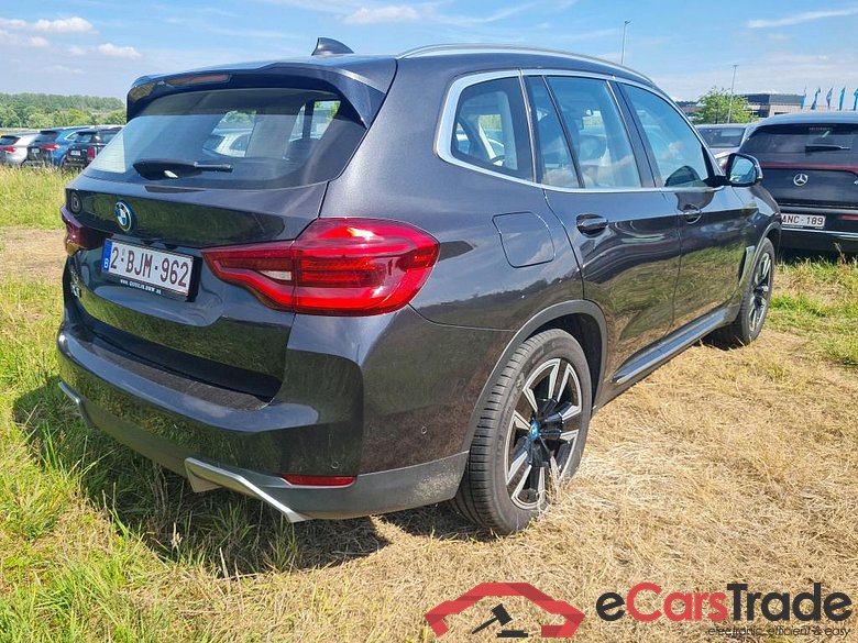 BMW I - BMW IX3 sDrive35 286PK With Vernasca Electric Heated Sport Seats & Cruise Control & Park Sensors Front & Rear & Pano Roof & Electric Foldable Towing Hook  * ELECTRIC * #2