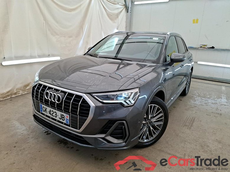 AUDI Q3 / 2018 / 5P / SUV 45 TFSI E 245 S TRONIC S LINE #1