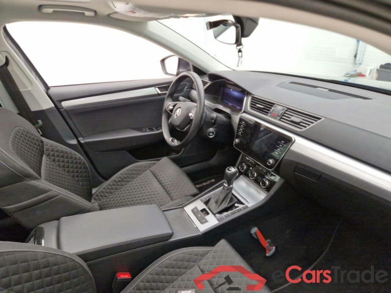 SKODA Superb Combi 1.5 TSI Business Ed. #3
