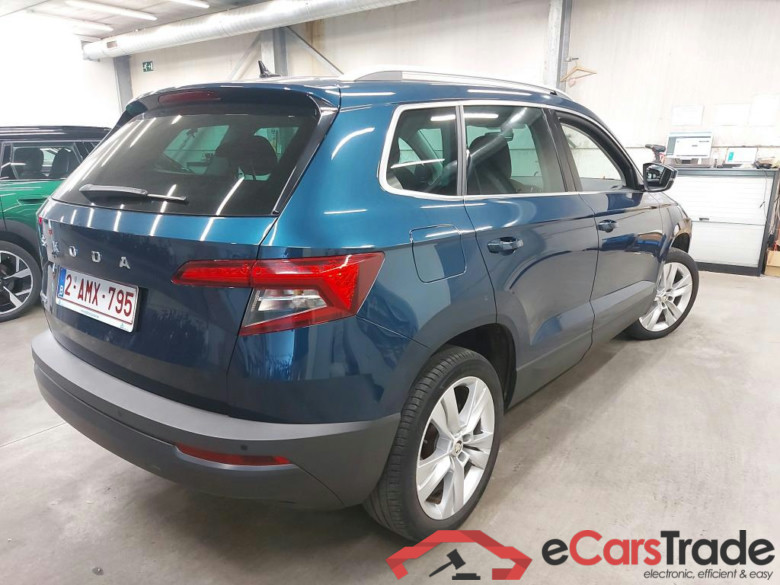 SKODA - SKO KAROQ CRTDI 115PK DSG7 Clever+ With Climatic & Navigation & Electric Heated Seats & Park Sensors Front & Rear & 18 Inch Alloy #2
