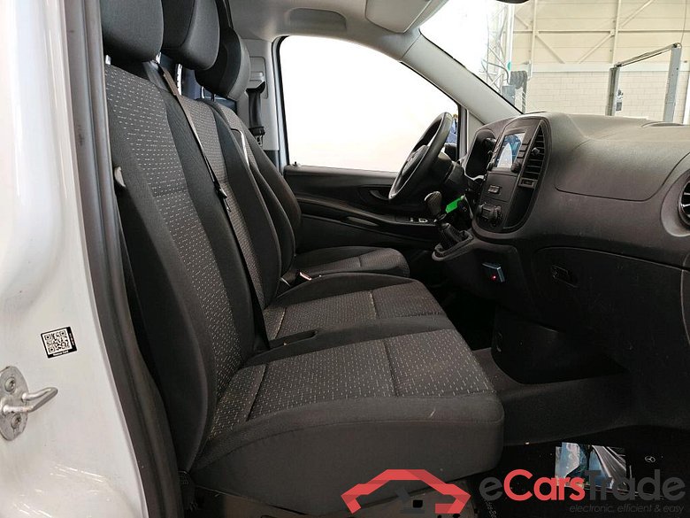 Mercedes-Benz Vito 110CDI Functional XL 4d #3