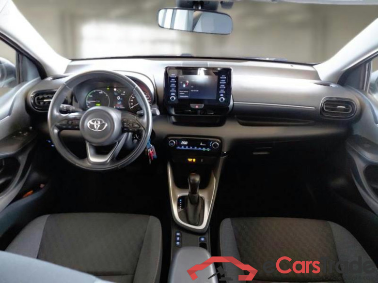 TOYOTA YARIS / 2020 / 5P / BERLINA HYBRID BUSINESS MY20 #3