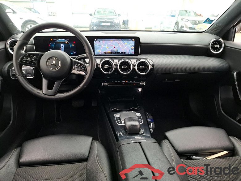 MERCEDES-BENZ Classe A 5p Berline A 180 d Business Line 7G-DCT #5
