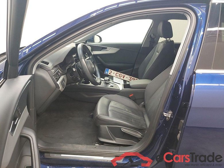 Audi A4 Avant 2.0 30 TDi 100kW S tronic Attraction B.E 5d #3