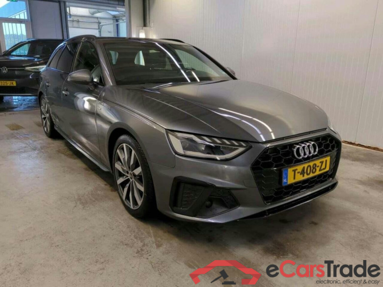 AUDI A4 Avant 35 TFSI S ed comp #5