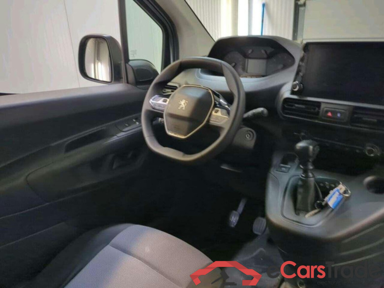 PEUGEOT Partner 1.2 PT. Premium #3