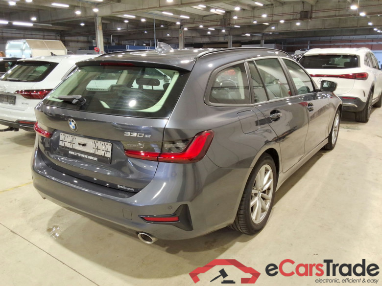 BMW 3 TOURING - 2019 330eA PHEV #4