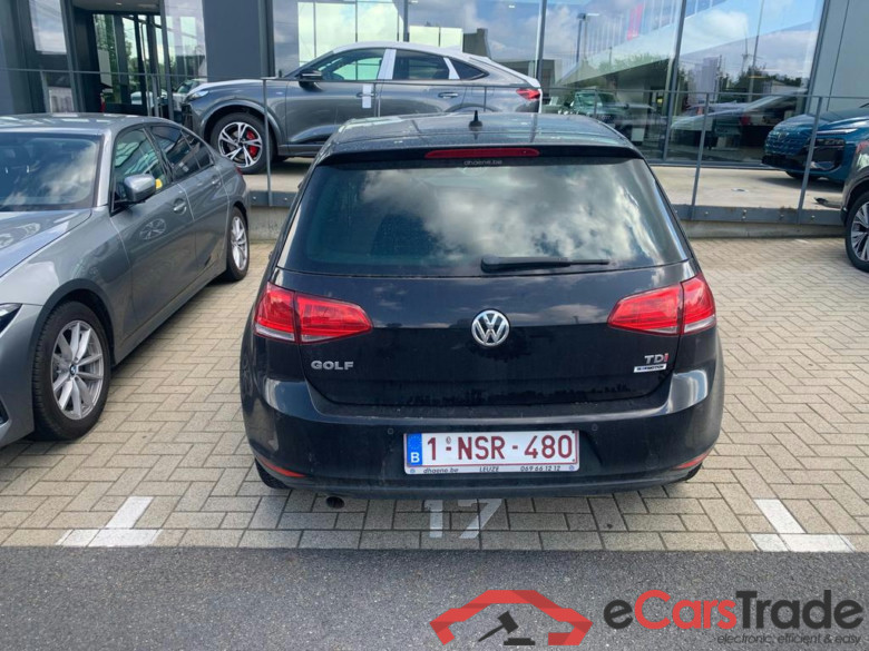 VOLKSWAGEN Golf VII Golf Comfortline 1.6 TDI BlueMotion Technology 81 kW (110 ch) 5 vitesses manuel #2