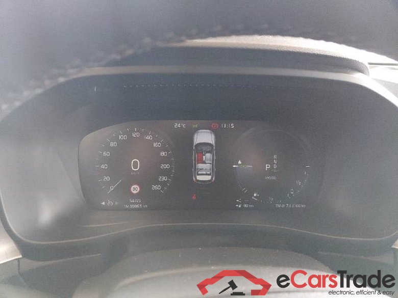VOLVO XC40 / 2021 / 5P / SUV T5 RECHARGE PLUG-IN AUTO CORE #4