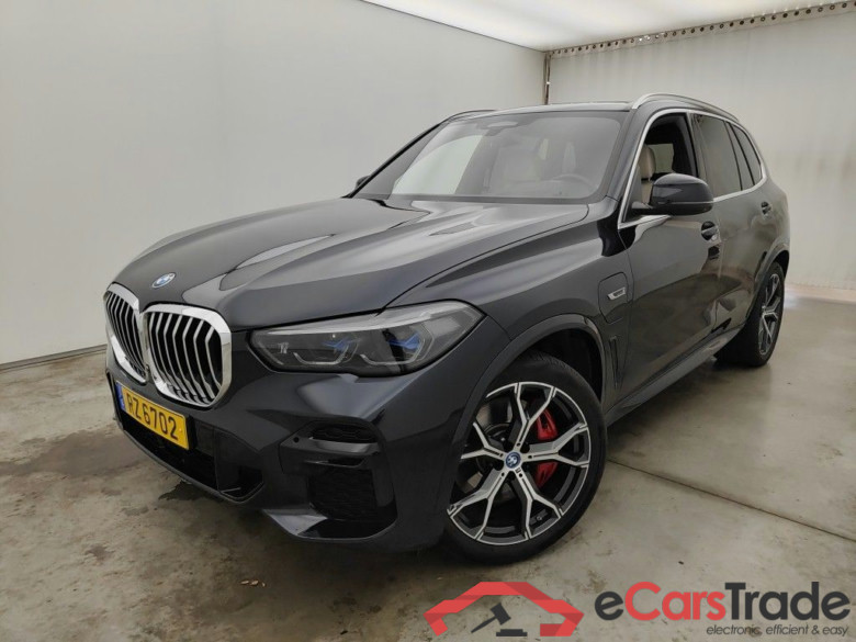 BMW X5 - 2018 3.0AS xDrive45e 286 PHEV (EU6d-TEMP) 5d ///M-Sportkit (total options: 25,354 Ex.Vat)