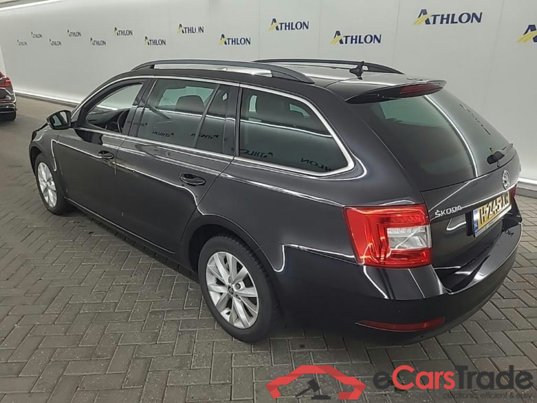SKODA Octavia Combi 1.5 TSI Greentech Business Edition DSG 5D 11 Uitl. #4