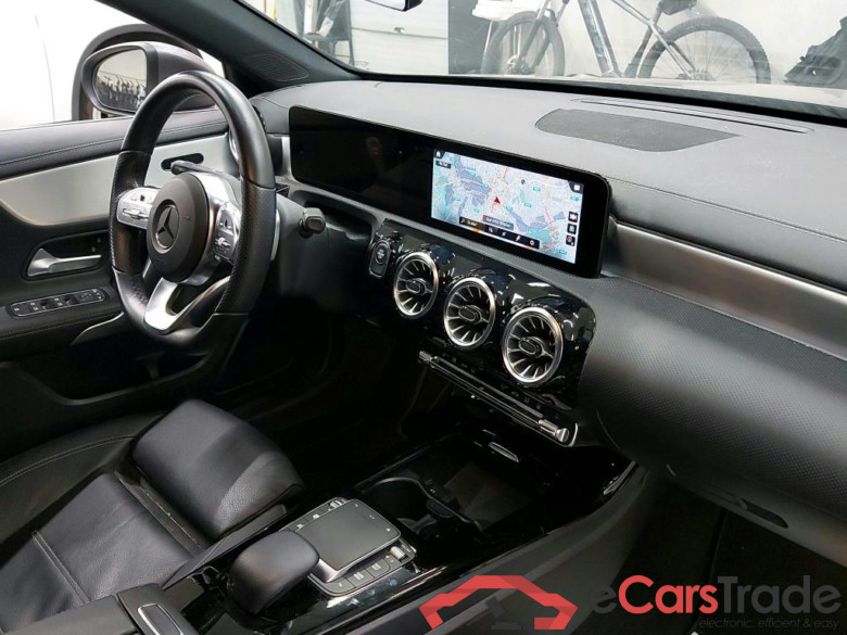 MERCEDES - MER A 250 e 218PK DCT Sport Edition & Pack Premium Plus & Connectivity Nav & Smartphone Integration & 360 Parking Pack Camera  * HYBRID * #3