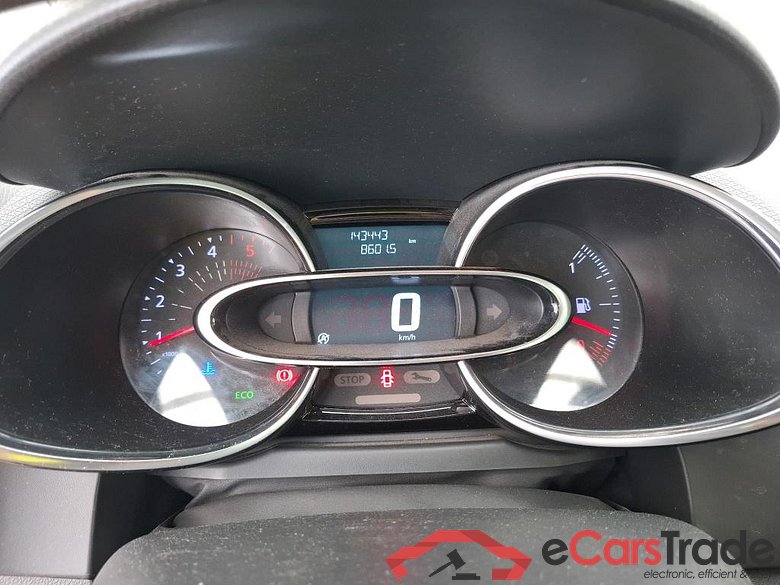 Clio IV Air MediaNav 1.5 dCi 90CV BVM5 E6 #6