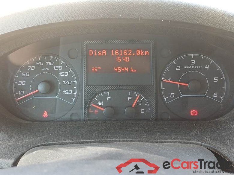 PEUGEOT BOXER / 2014 / 4P / FURGONE 333 L2H2 2.2 BLUEHDI 140CV SeS #4
