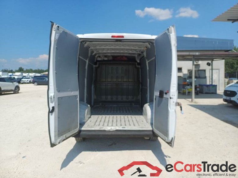 PEUGEOT BOXER / 2014 / 4P / FURGONE 333 L2H2 2.2 BLUEHDI 140CV SeS #5