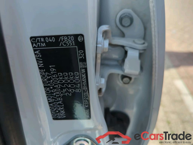 TOYOTA Yaris 53 kW #2