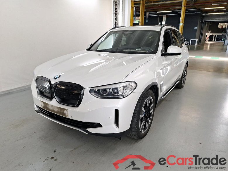 BMW IX3 80KWH AUTO