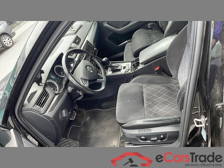 SKODA Superb Combi Dsl Superb Combi 2.0 CR TDi Sportline DSG #6