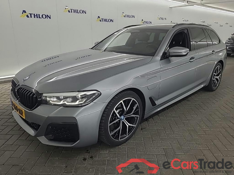 BMW 5-serie Touring 530e Business Edition Plus 5D 215kW #1