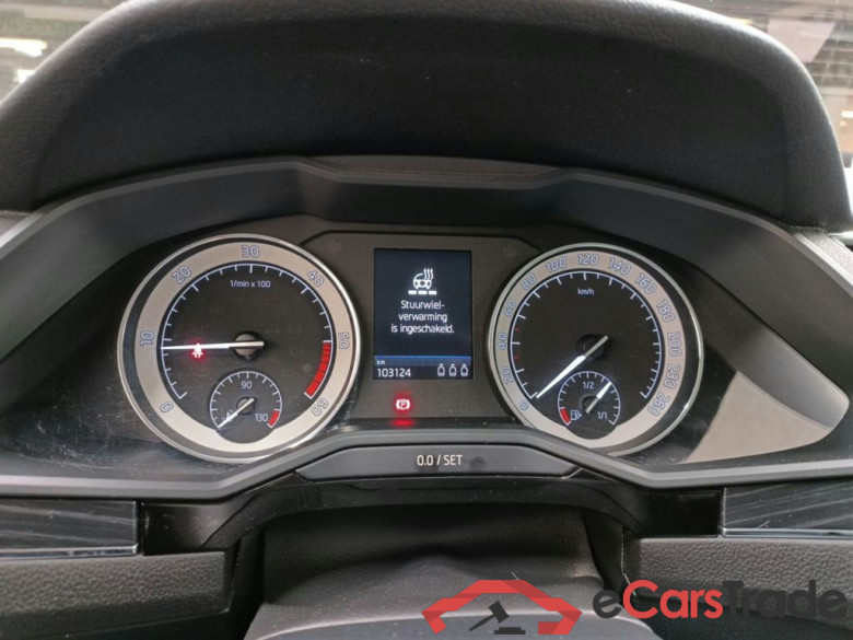 Skoda Superb 2.0 CRTDI 90kW DSG7 Style 5d #6