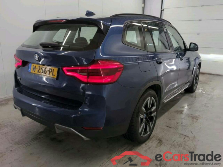 BMW iX3 Executive #2