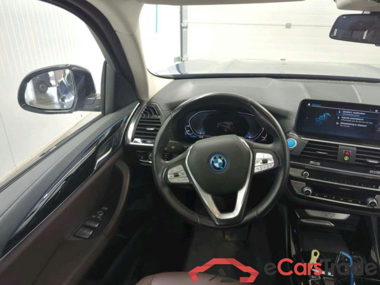 BMW iX3 Executive #3